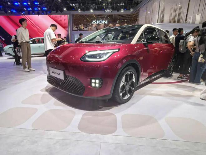 安UT鹦鹉龙全球首发亮相爱游戏平台【广州车展】埃(图2)