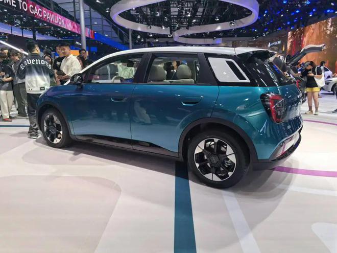 安UT鹦鹉龙全球首发亮相爱游戏平台【广州车展】埃(图5)