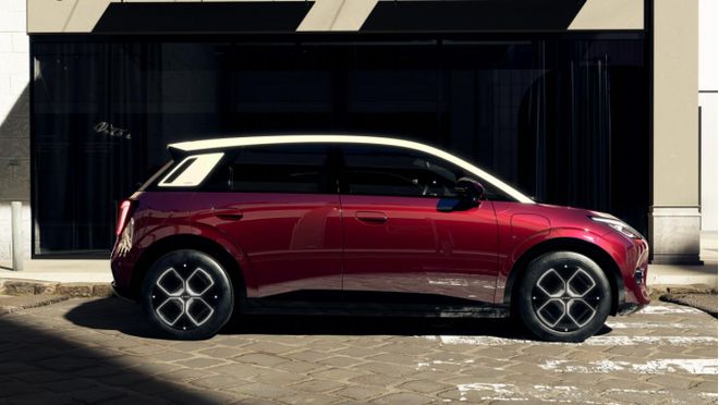 安UT鹦鹉龙全球首发亮相爱游戏平台【广州车展】埃(图7)