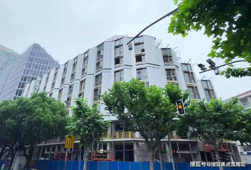 售楼中心欢迎您2025楼盘评测-房价户型商圈配套爱游戏app世纪臻邸(售楼处)首页网站-世纪臻邸(图2)