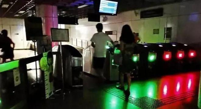 加坡这些地方大规模断电！爱游戏爱体育下个月！新(图2)