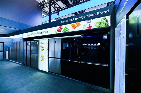 海尔冰箱用全球统一标准为用户定制生活ayx爱游戏app2025广交会：(图2)