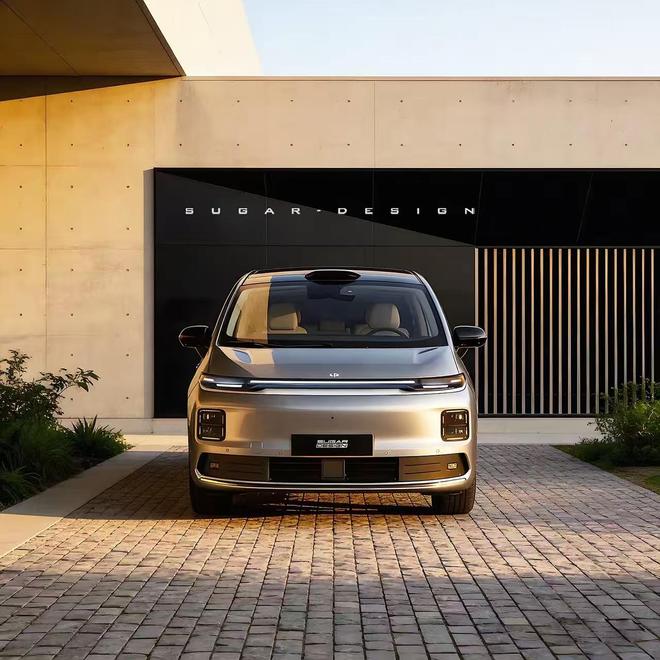 位全尺寸旗舰产品激光雷达+高阶智驾会火爱游戏app网站零跑全新MPV曝光定(图10)